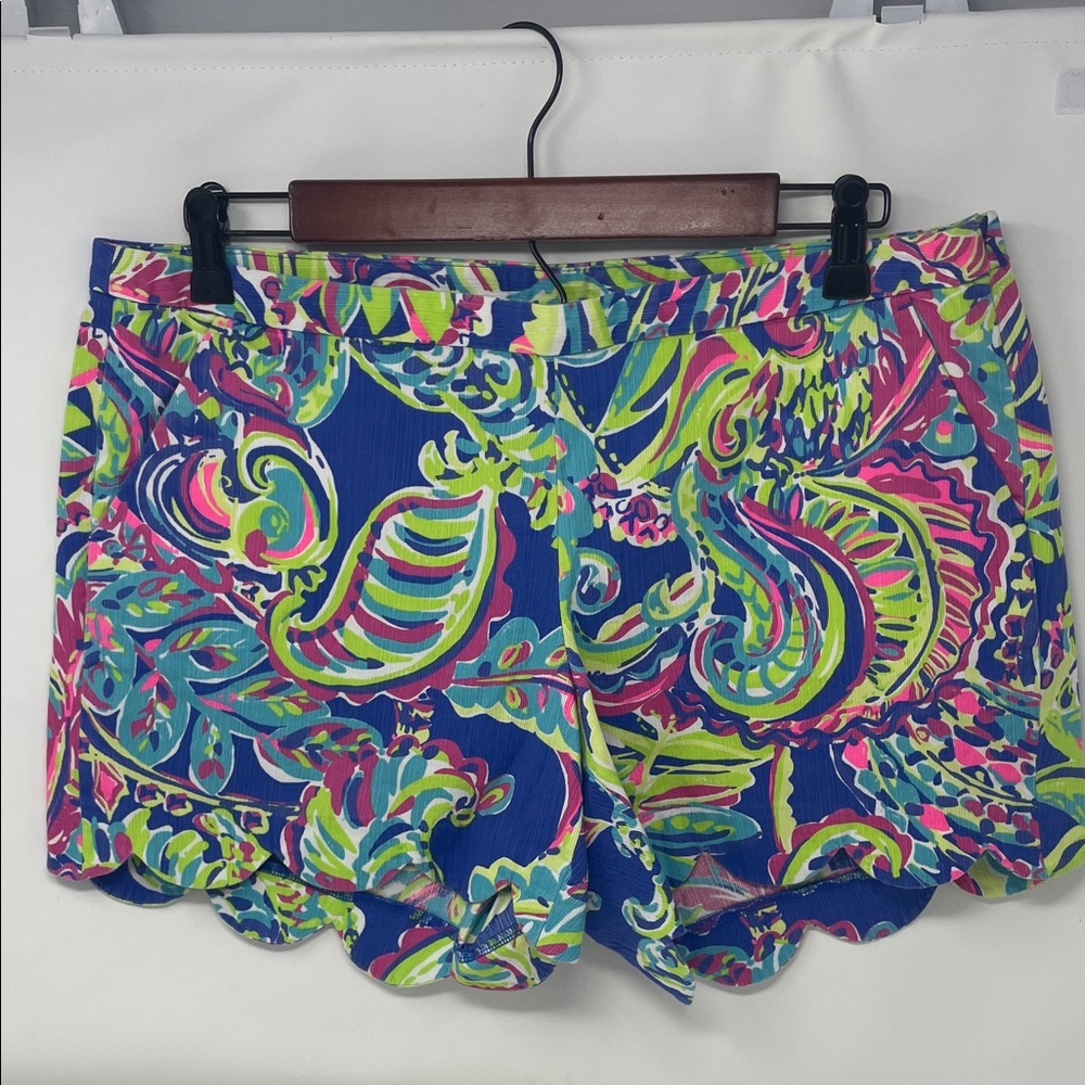 Lilly Pulitzer Blue Green Pink Paisley Print Scalloped Shorts Size 10